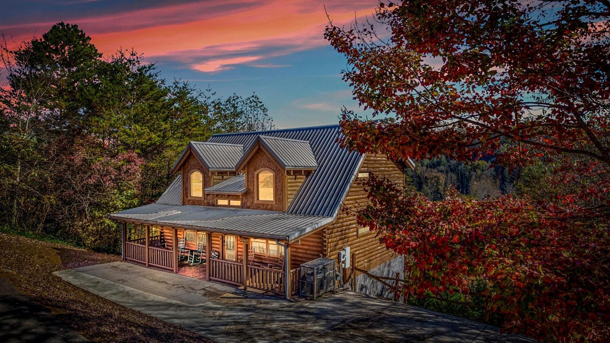 Bearfoot Pines - True Log Cabin - Wi-Fi, Hot Tub, Fishing, Deck With Views! - Mins To Pf เซอเวียร์วีล ภายนอก รูปภาพ