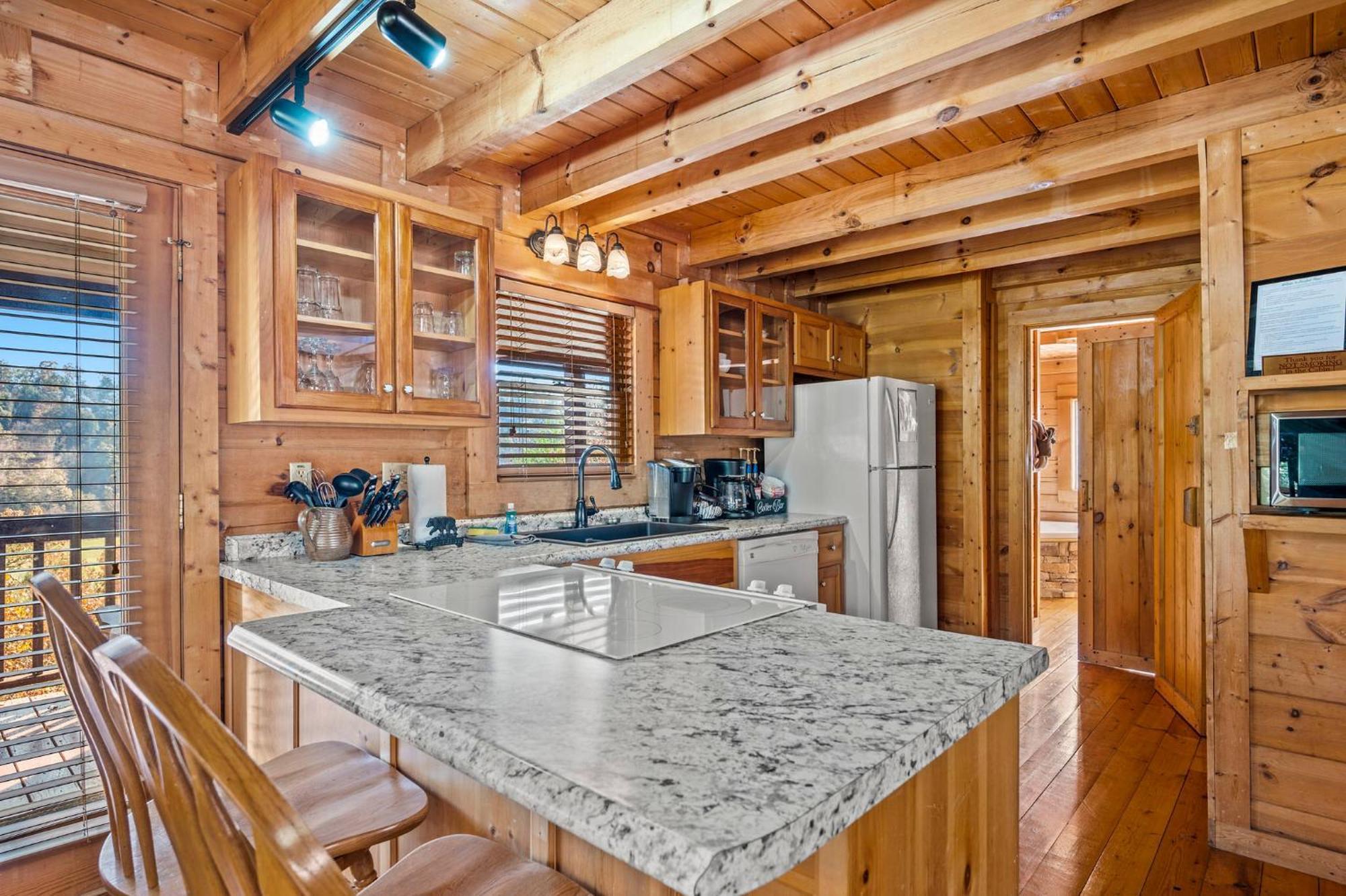Bearfoot Pines - True Log Cabin - Wi-Fi, Hot Tub, Fishing, Deck With Views! - Mins To Pf เซอเวียร์วีล ภายนอก รูปภาพ
